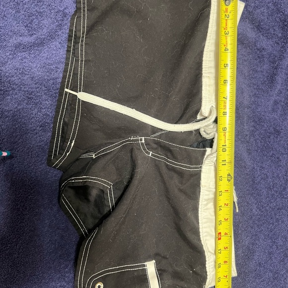 Used Roxy board short  13 - Picture 15 of 16